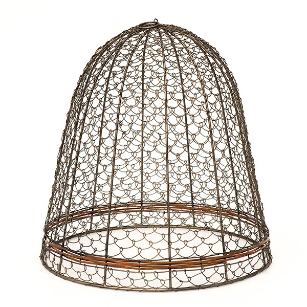 Cloche with copper belt - scroll weave