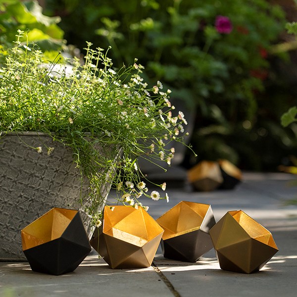 Geo tealight holder
