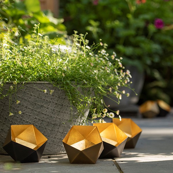 Geo tealight holder