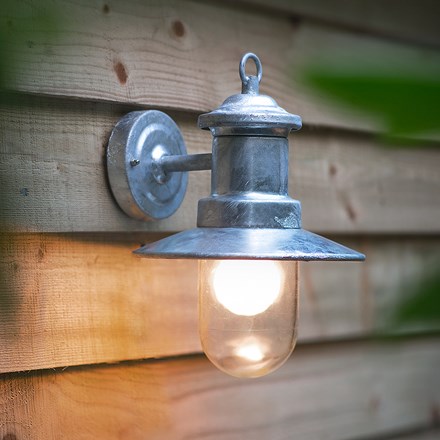 St Ives ship light