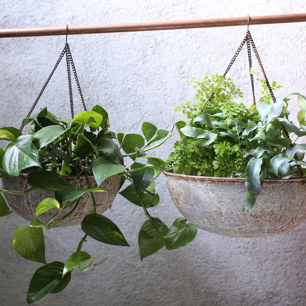 Rustic round hanging planter