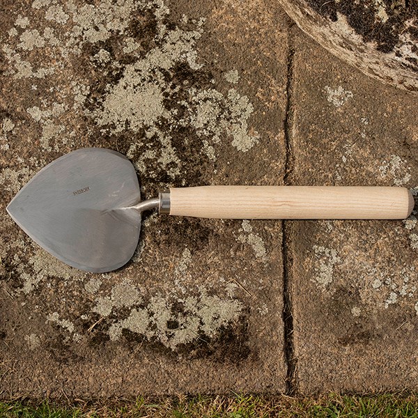 Sneeboer long handled planting trowel old Dutch style