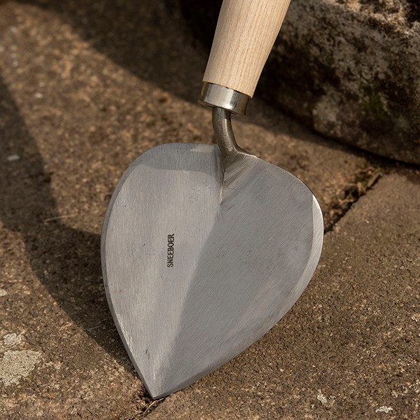 Sneeboer long handled planting trowel old Dutch style