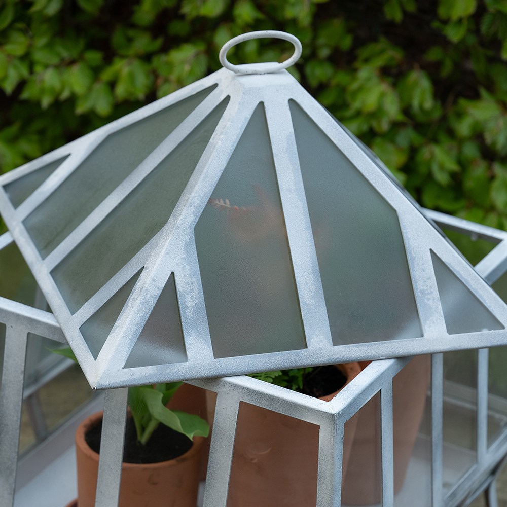 Square Victorian growhouse - chalky white