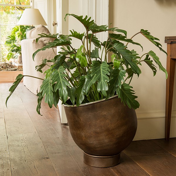 Aluminium Urb pot - dark rust
