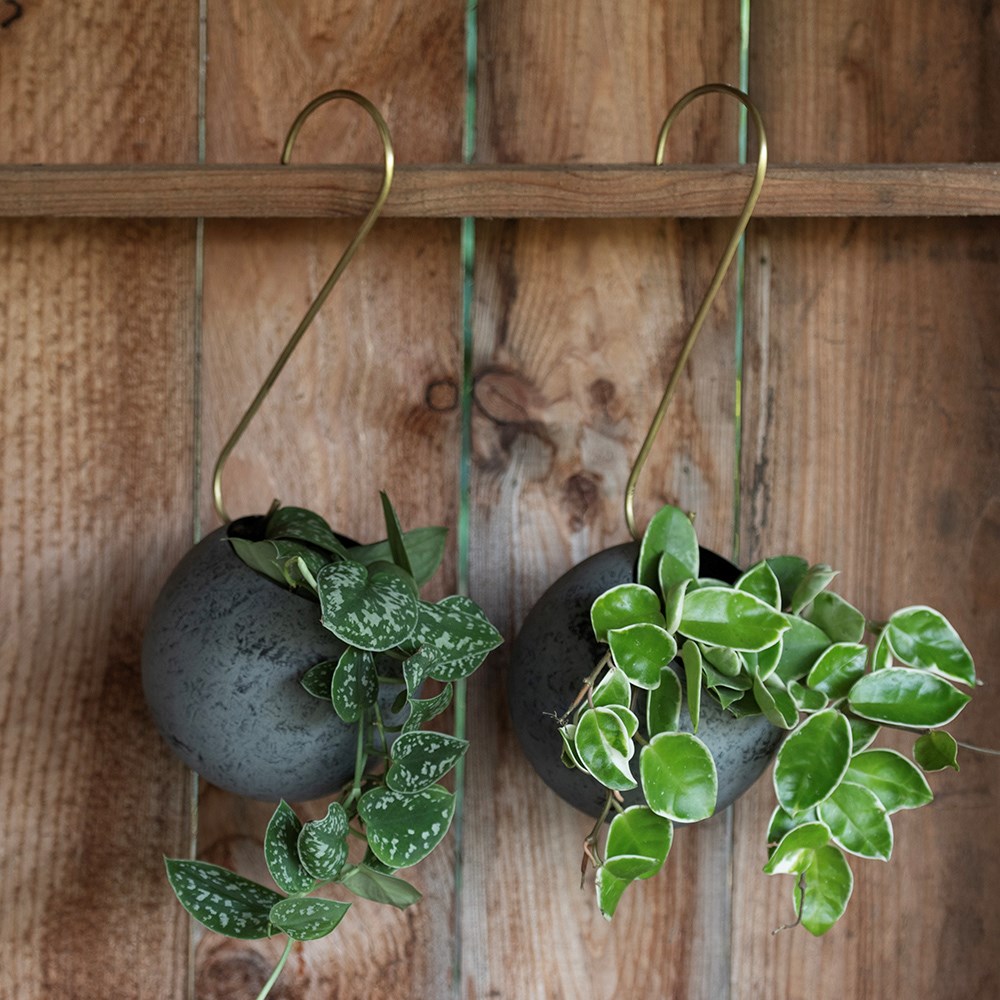 Sphere hanging plant pot - aged zinc