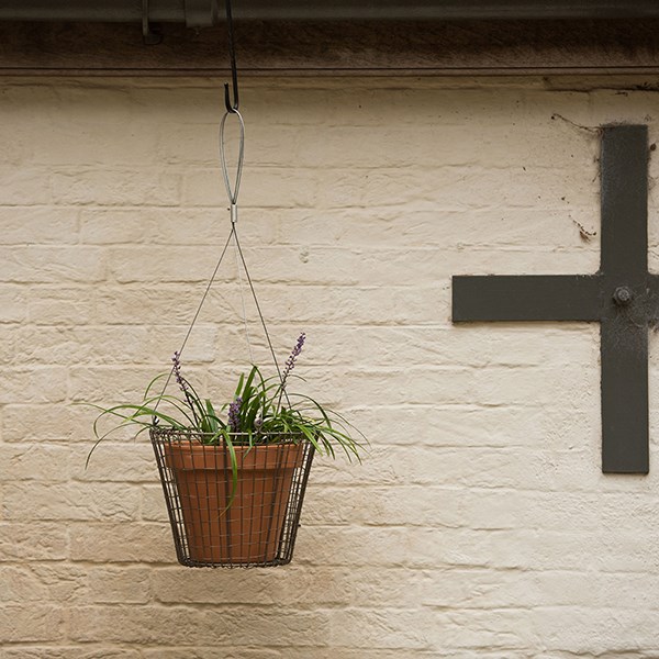 Hanging pot basket