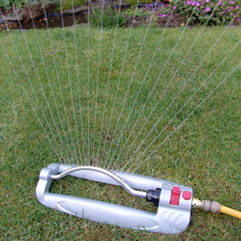 Metal oscillating sprinkler