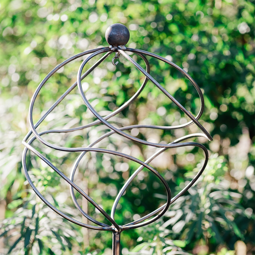 Tangle ball on 4ft stem