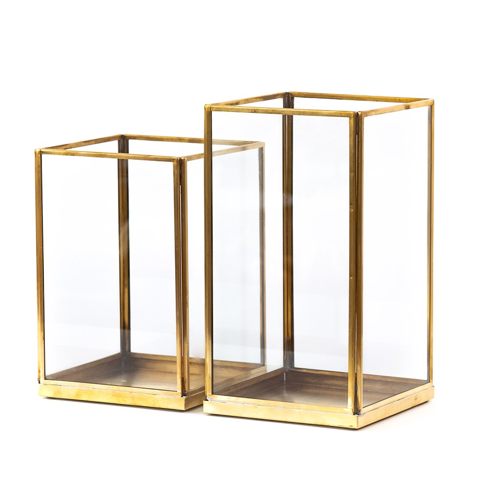 Simple terrarium / tealight holder with tray base
