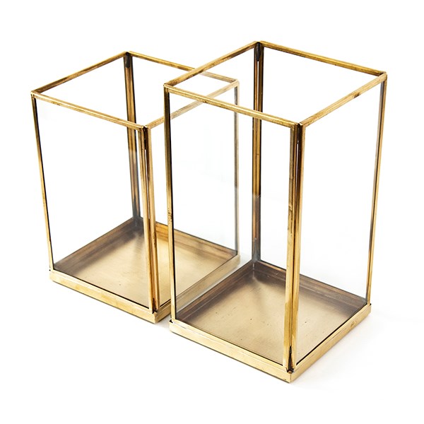 Simple terrarium / tealight holder with tray base