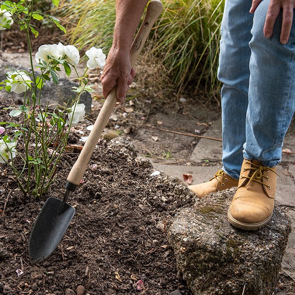 DeWit trowel - ash drop grip handle