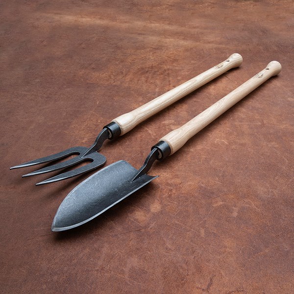 DeWit trowel - ash drop grip handle