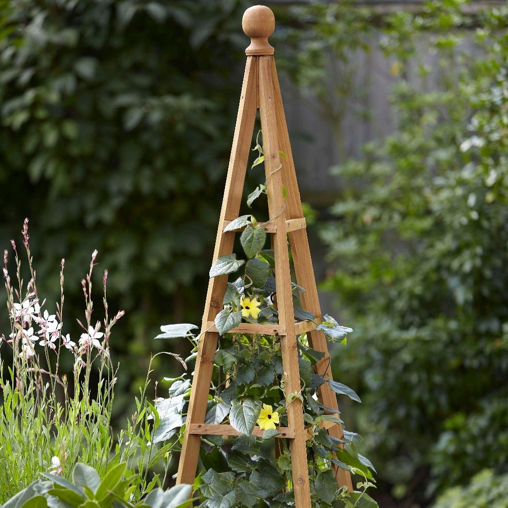 Woodland obelisk - tan 