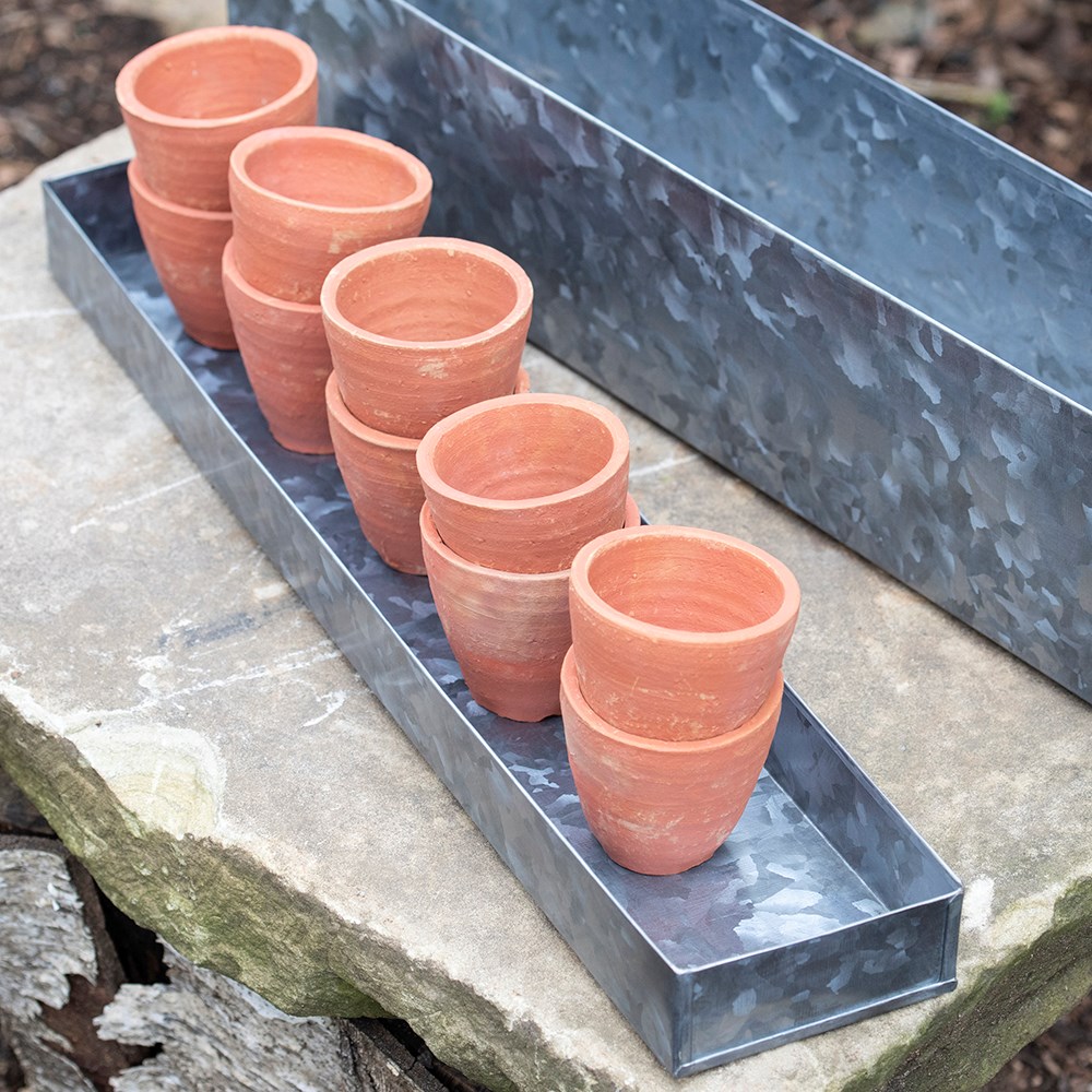 Galvanised metal box with ten grow pots