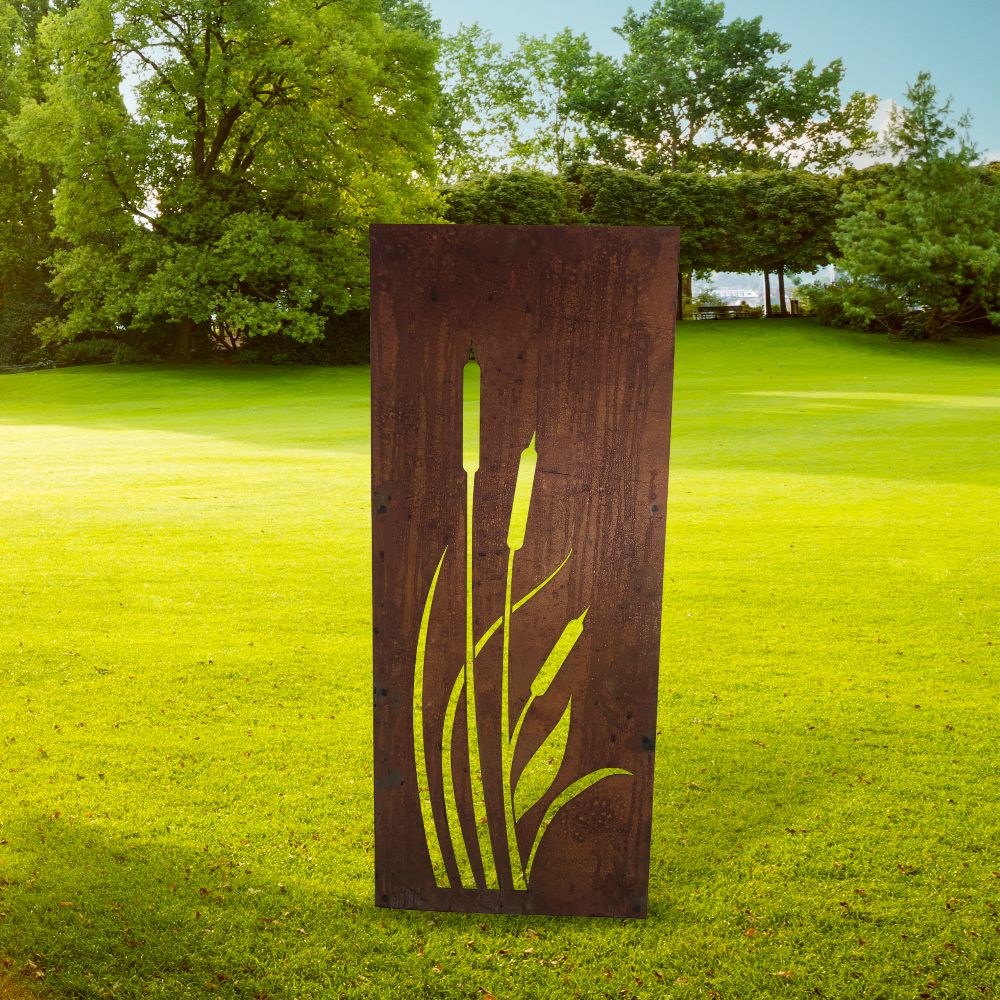 Bulrush decorative garden screen - rust