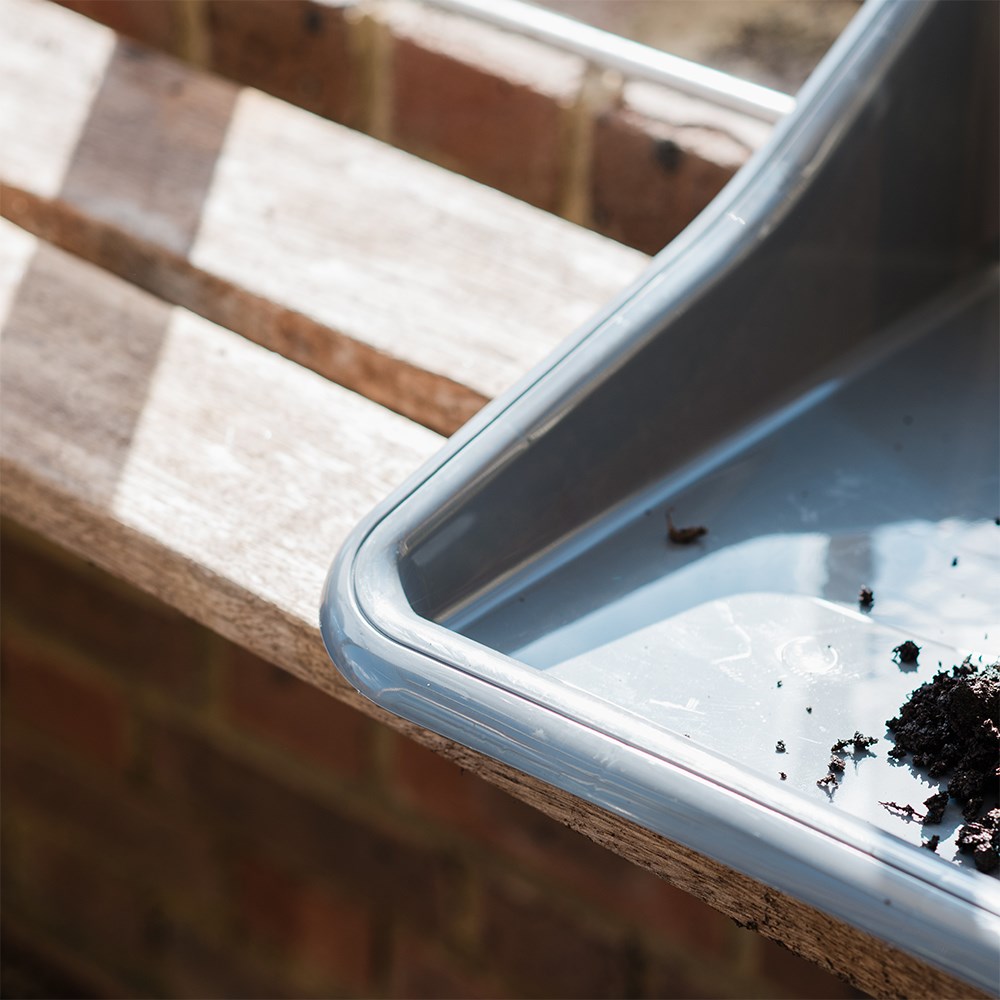 Potting tidy tray