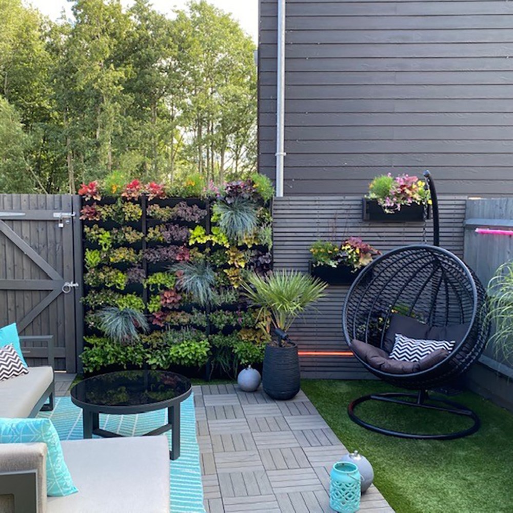 Living wall planters