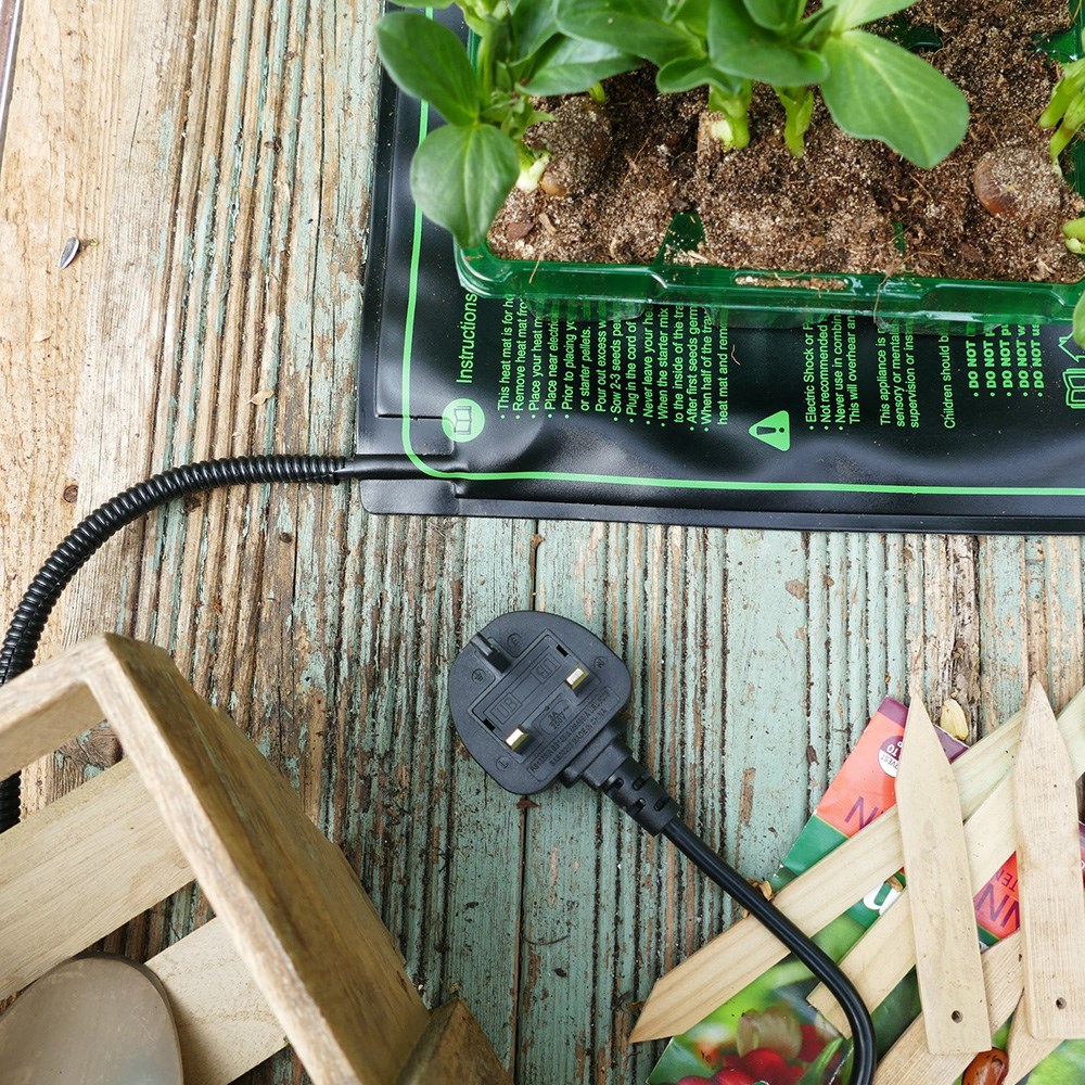 Electric heated propagation mat