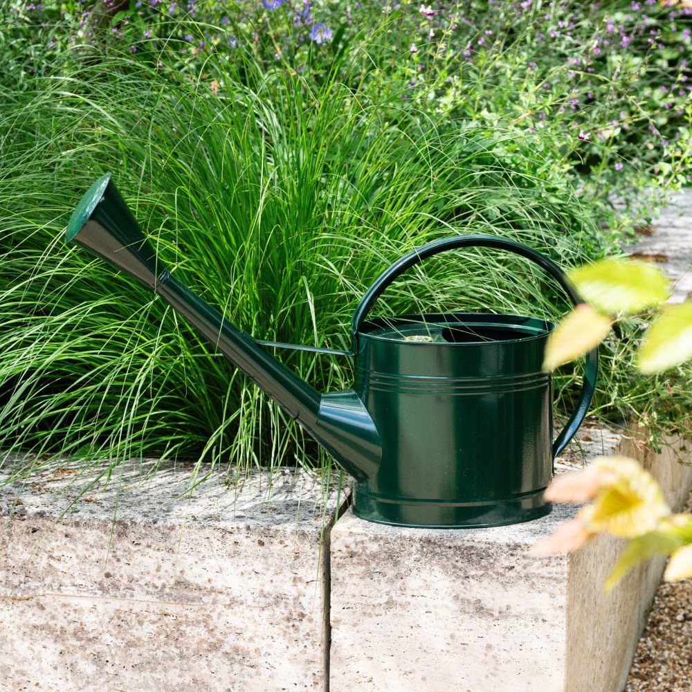 Waterfall watering can - British racing green