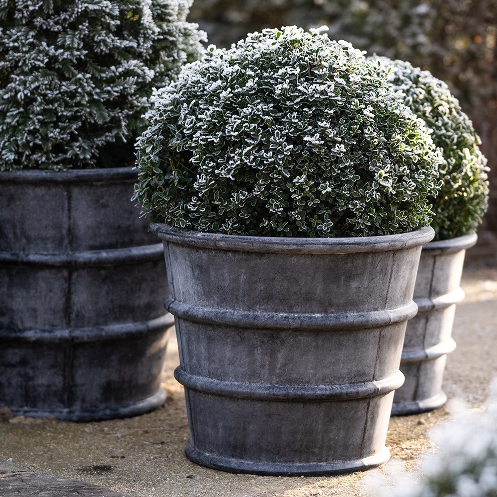 Greystoke ribbed planter - aged zinc