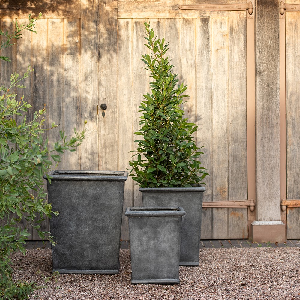 Greystoke square tapered planter