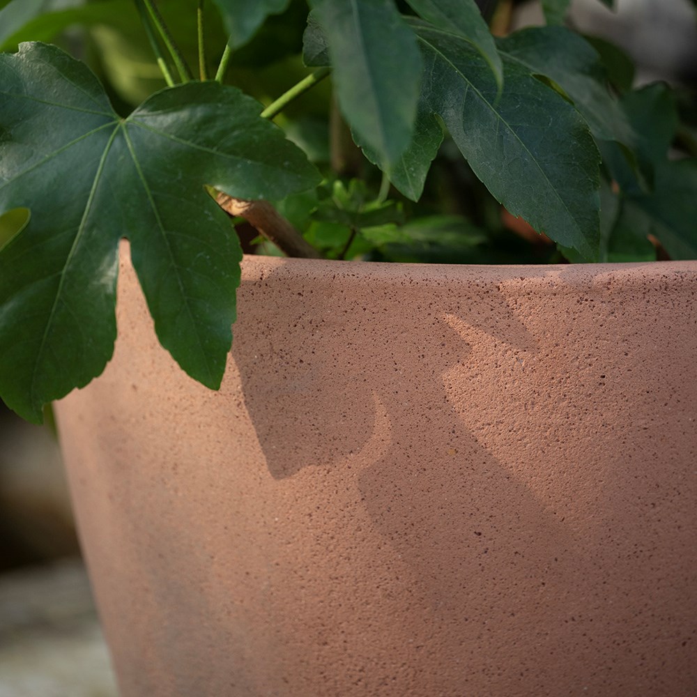Tapered terracotta pot - sandblasted