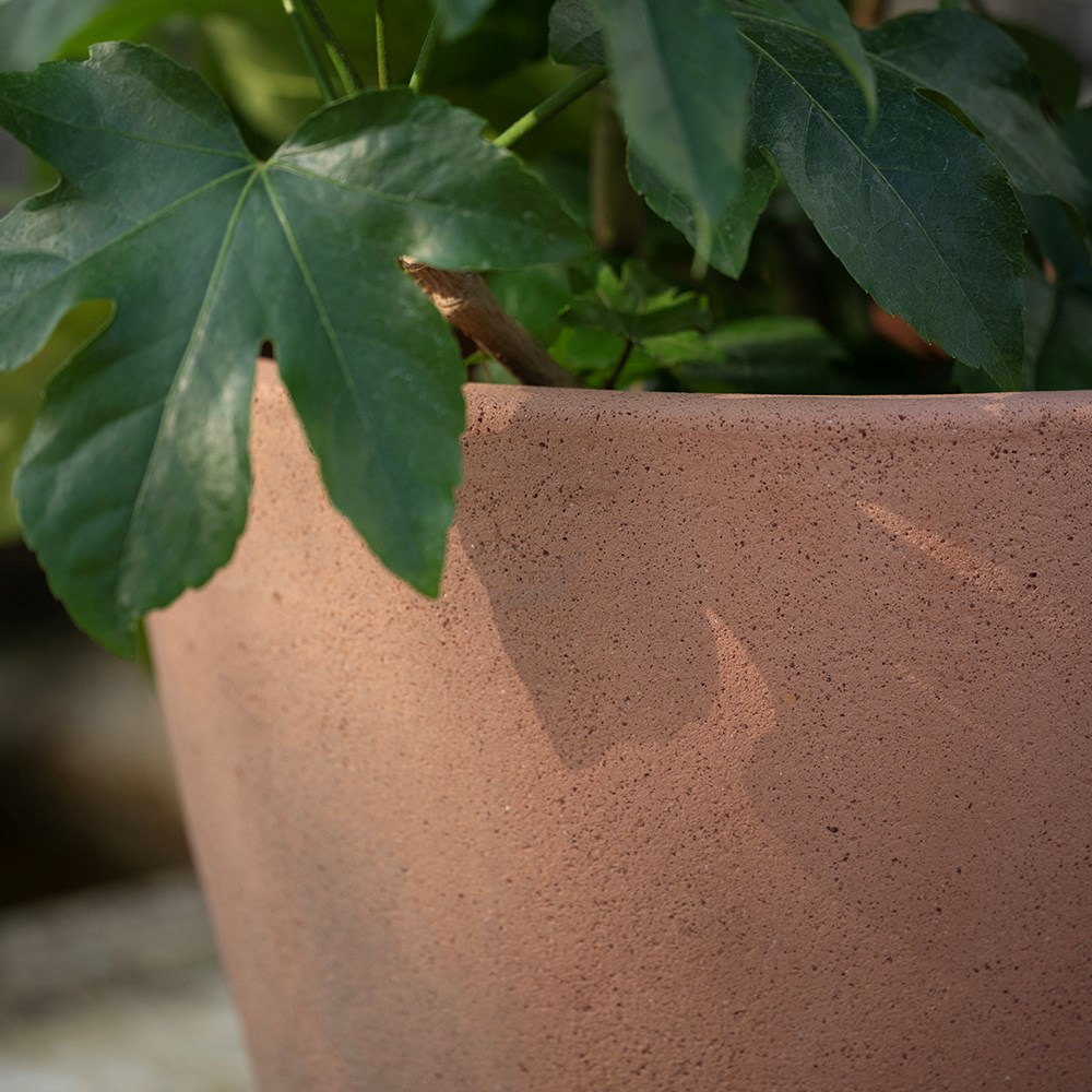 Tapered terracotta pot - sandblasted