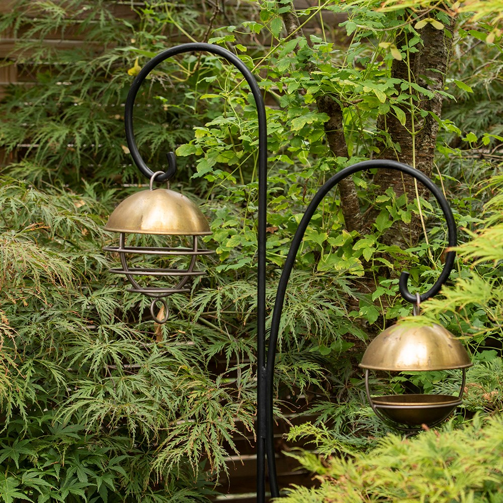 Feeder hanging hook - for two feeders
