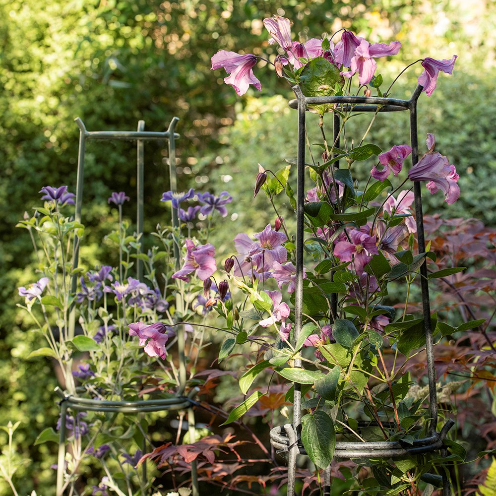 Pot obelisk - gunmetal grey