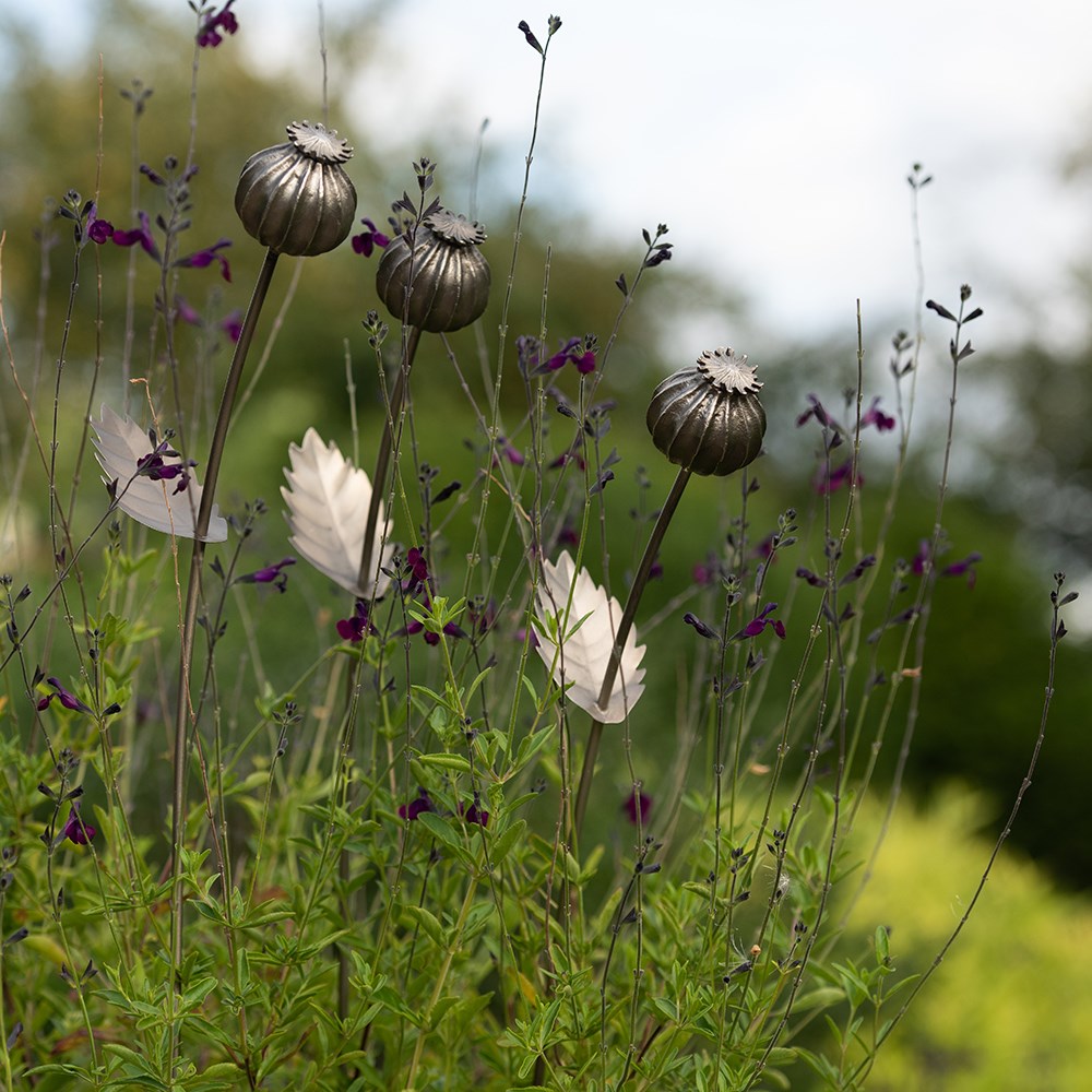Poppy seed head stake - large seed head