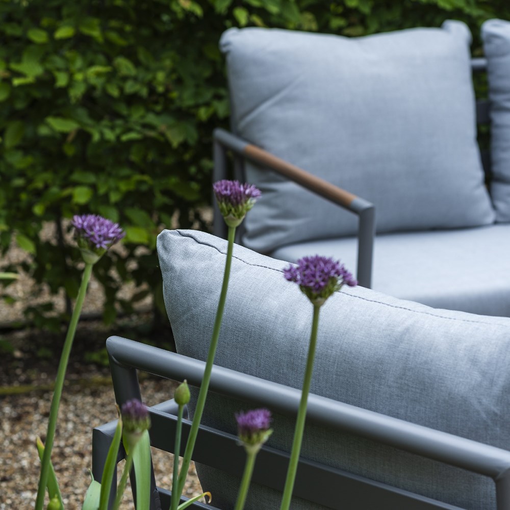 Grey aluminium lounge set