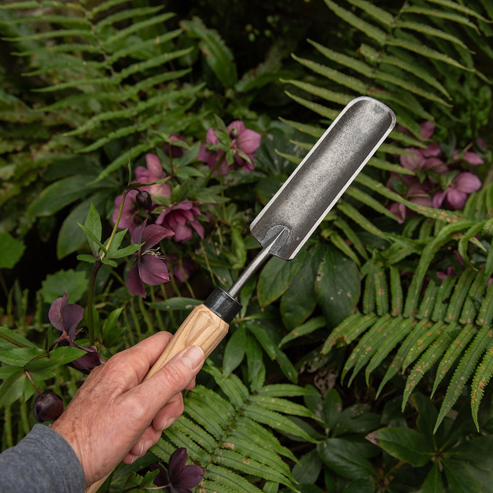 DeWit rock and root trowel - 25cm ash handle