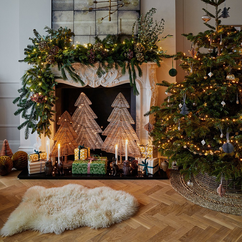 Rattan tabletop tree