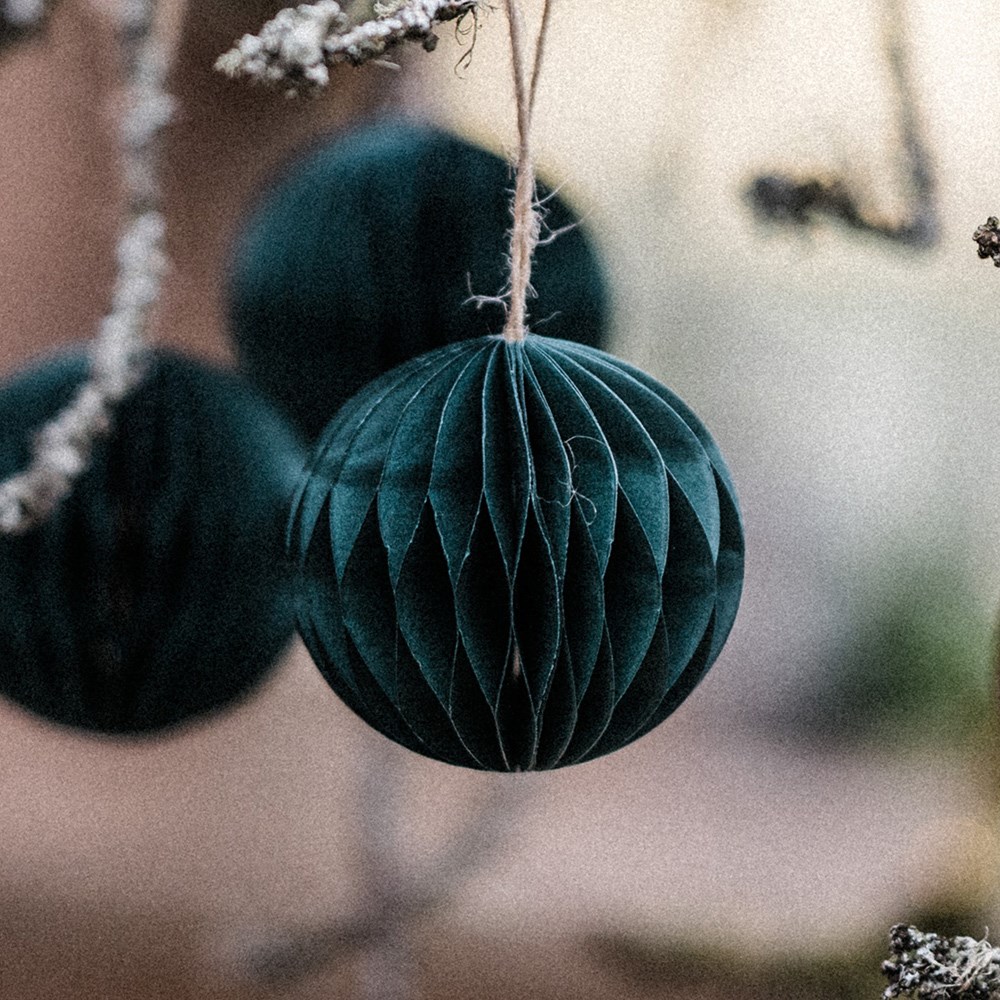 Green and burgundy honeycomb paper decorations - set of 6
