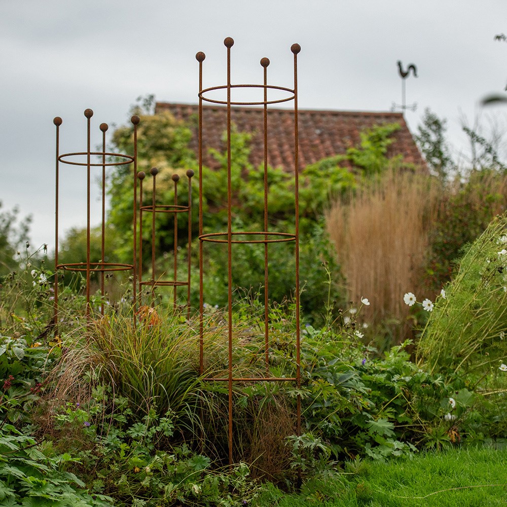 Castle plant support frame set of 3 - rust