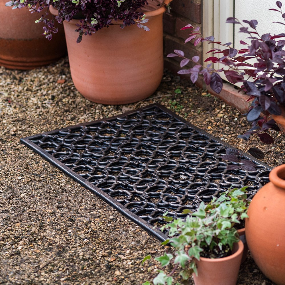 Rubber scraper doormat