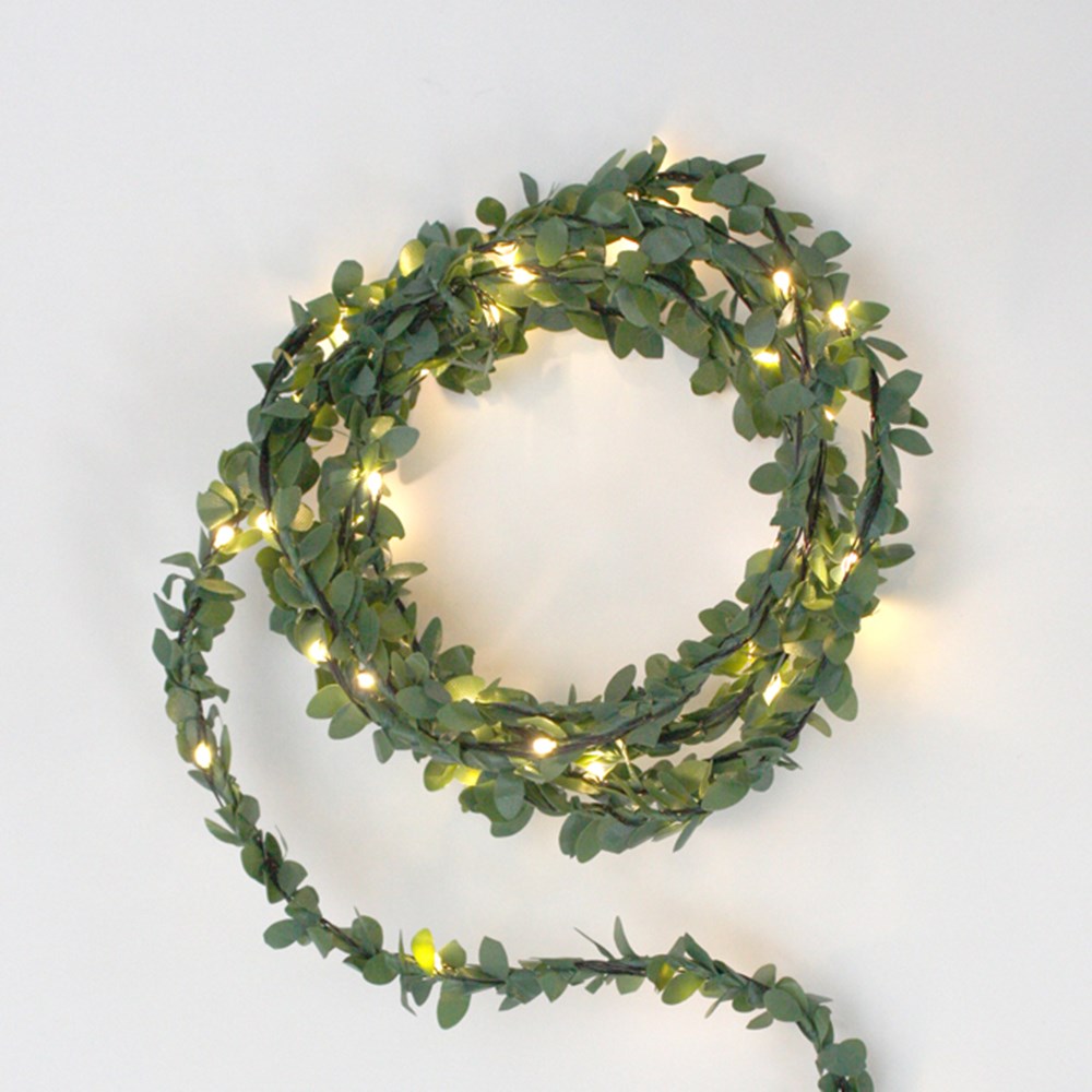 Twine leaf string lights