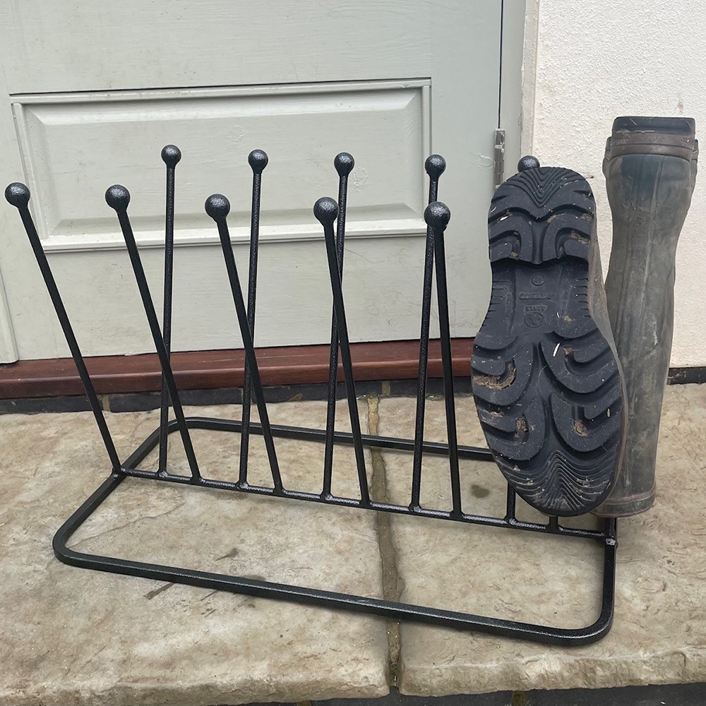Six pair diagonal boot rack