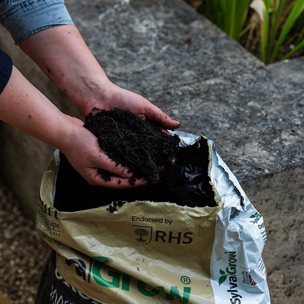 Melcourt RHS Sylvagrow peat-free organic compost