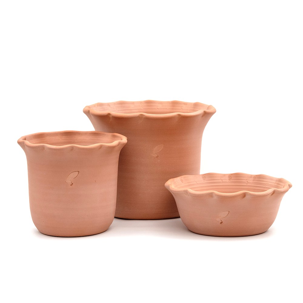 Terracotta ruffle bowl