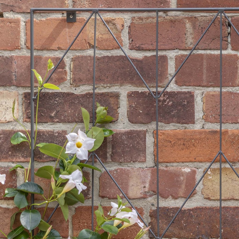Metal herringbone trellis - zinc 