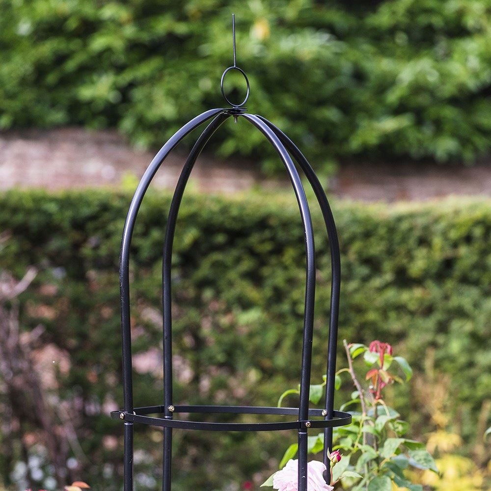 Garden obelisk - black