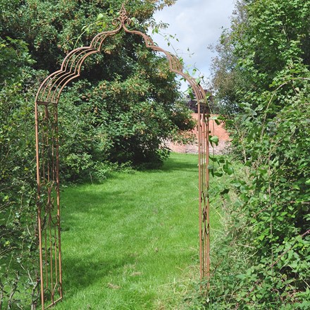 Elegant vintage arch - rust
