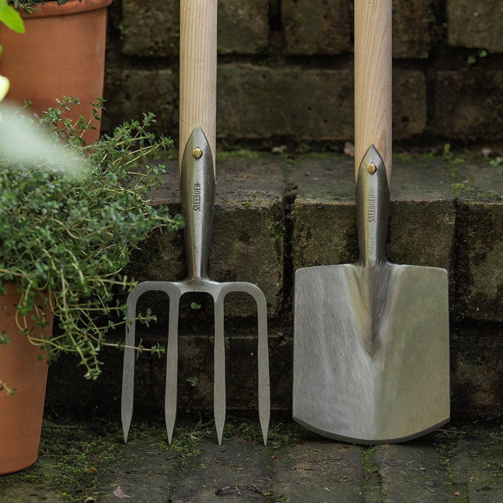 Sneeboer hand spade