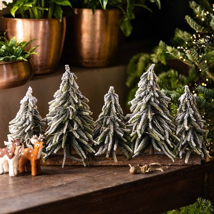 Snowy tree light up centrepiece