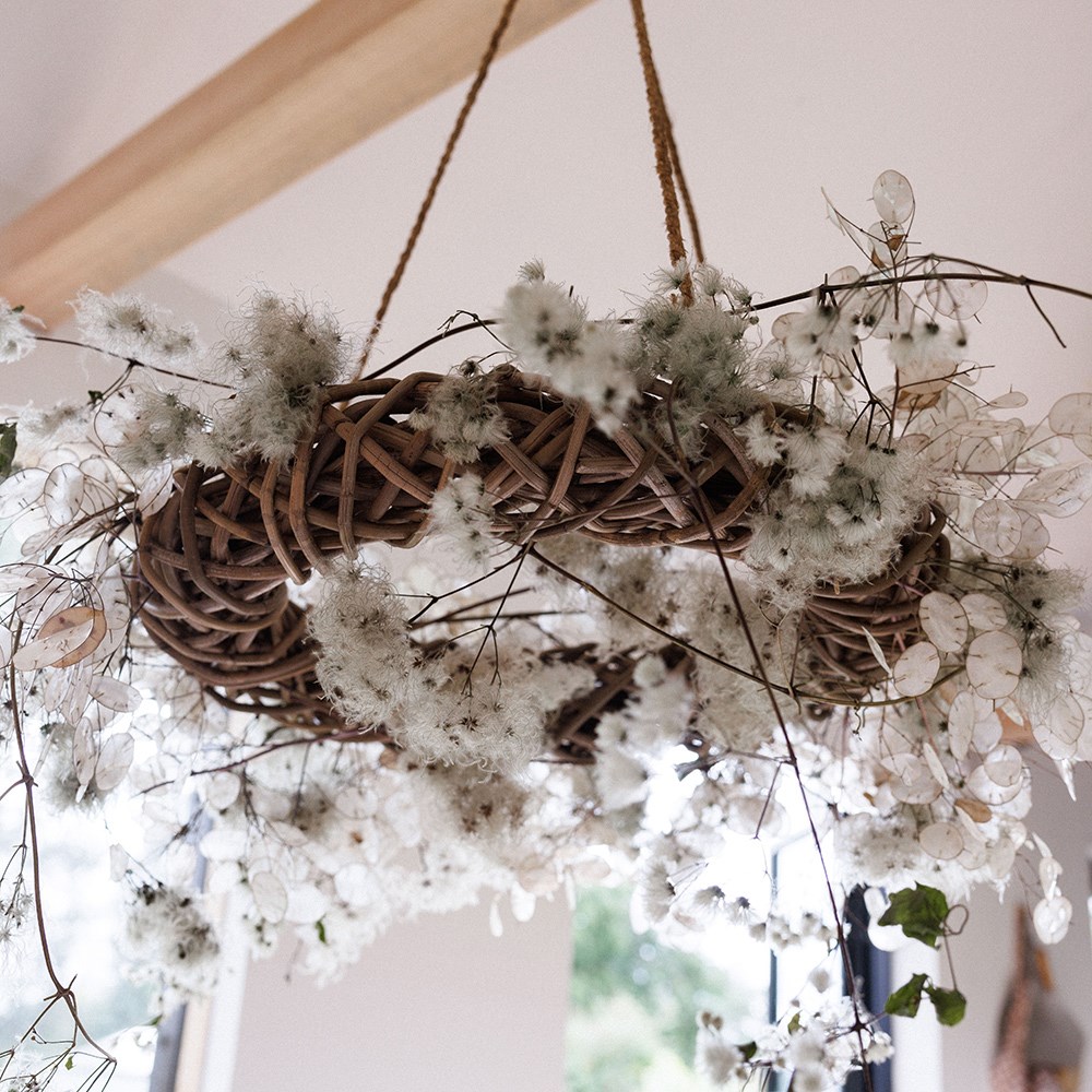 Hanging rattan wreath base