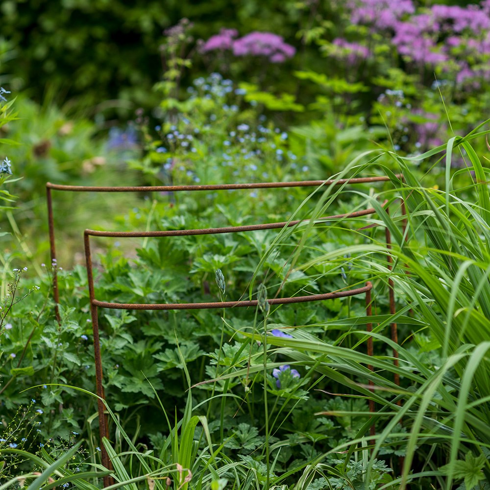 Circular tall border support - rust