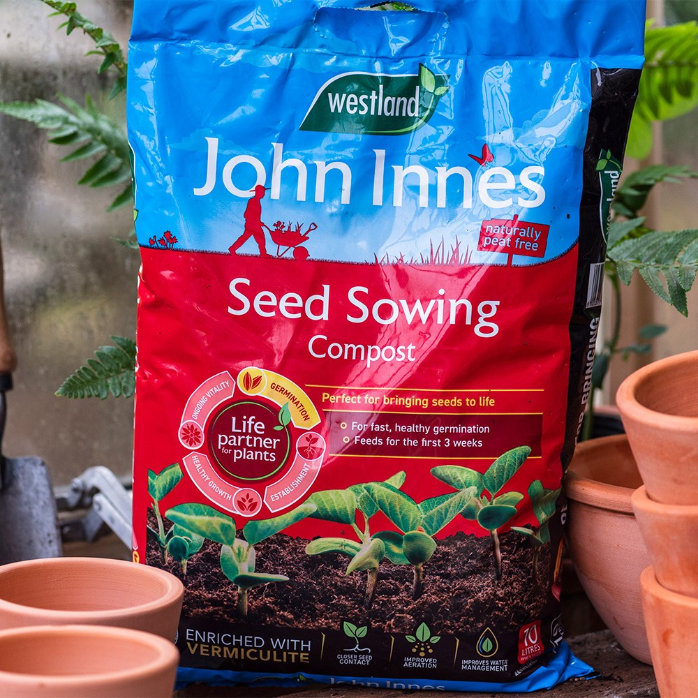 Peat-free seed sowing compost with John Innes