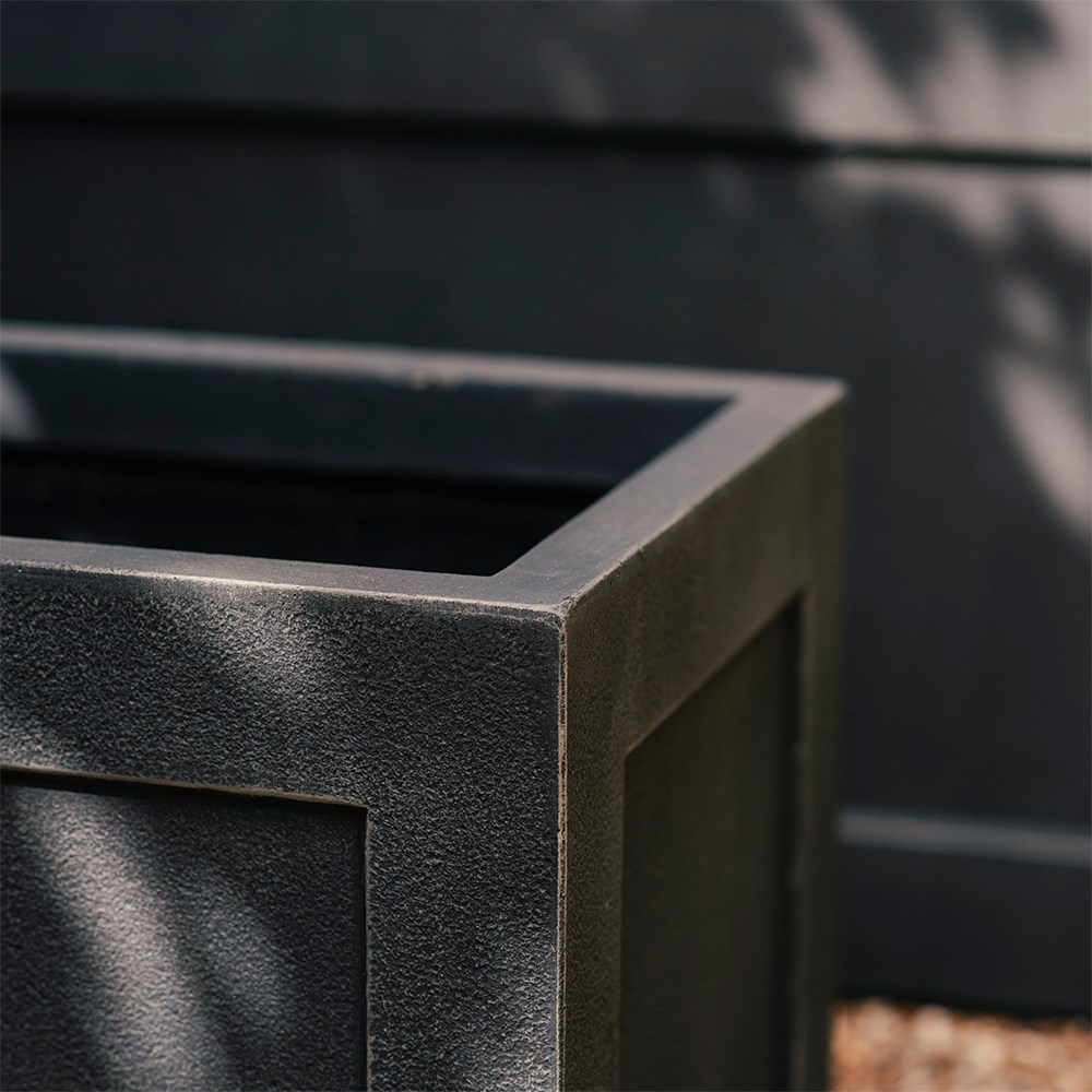 Rectangular trough planter